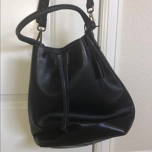 Madewell Bucket Bag (black)